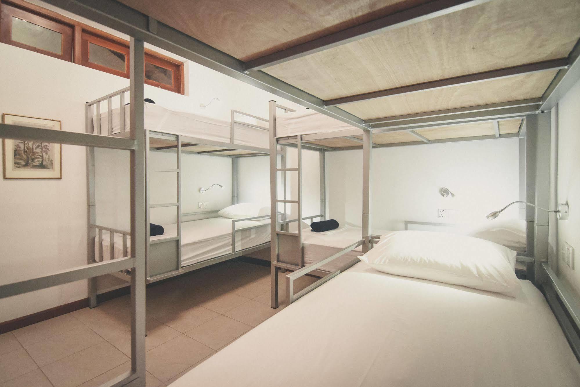 Bunkyard Hostels Colombo Luaran gambar