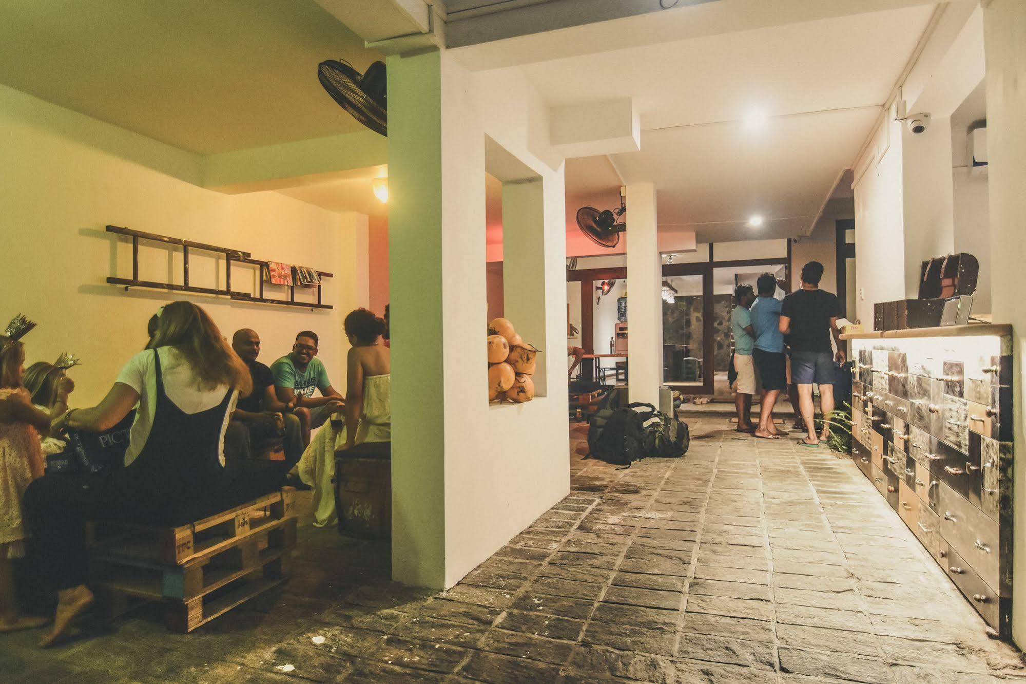 Bunkyard Hostels Colombo Luaran gambar